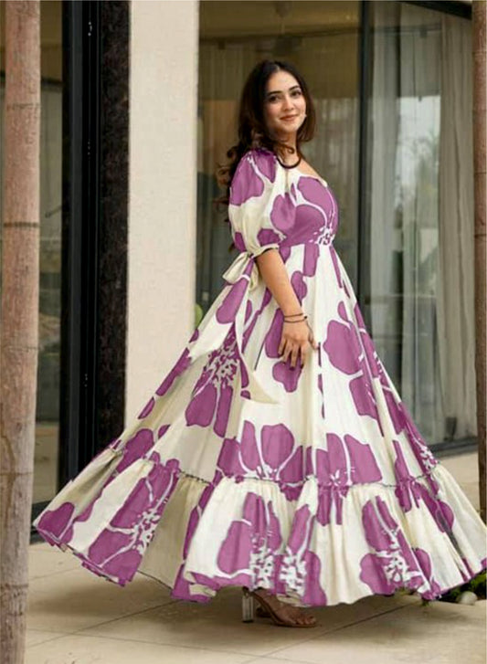 KHANAK - The Elegent Ananrkali Fully Stiched Dress
