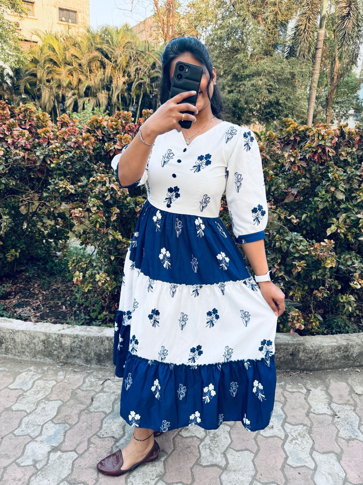 SHRUTI - The Elegent Ananrkali Fully Stiched Dress